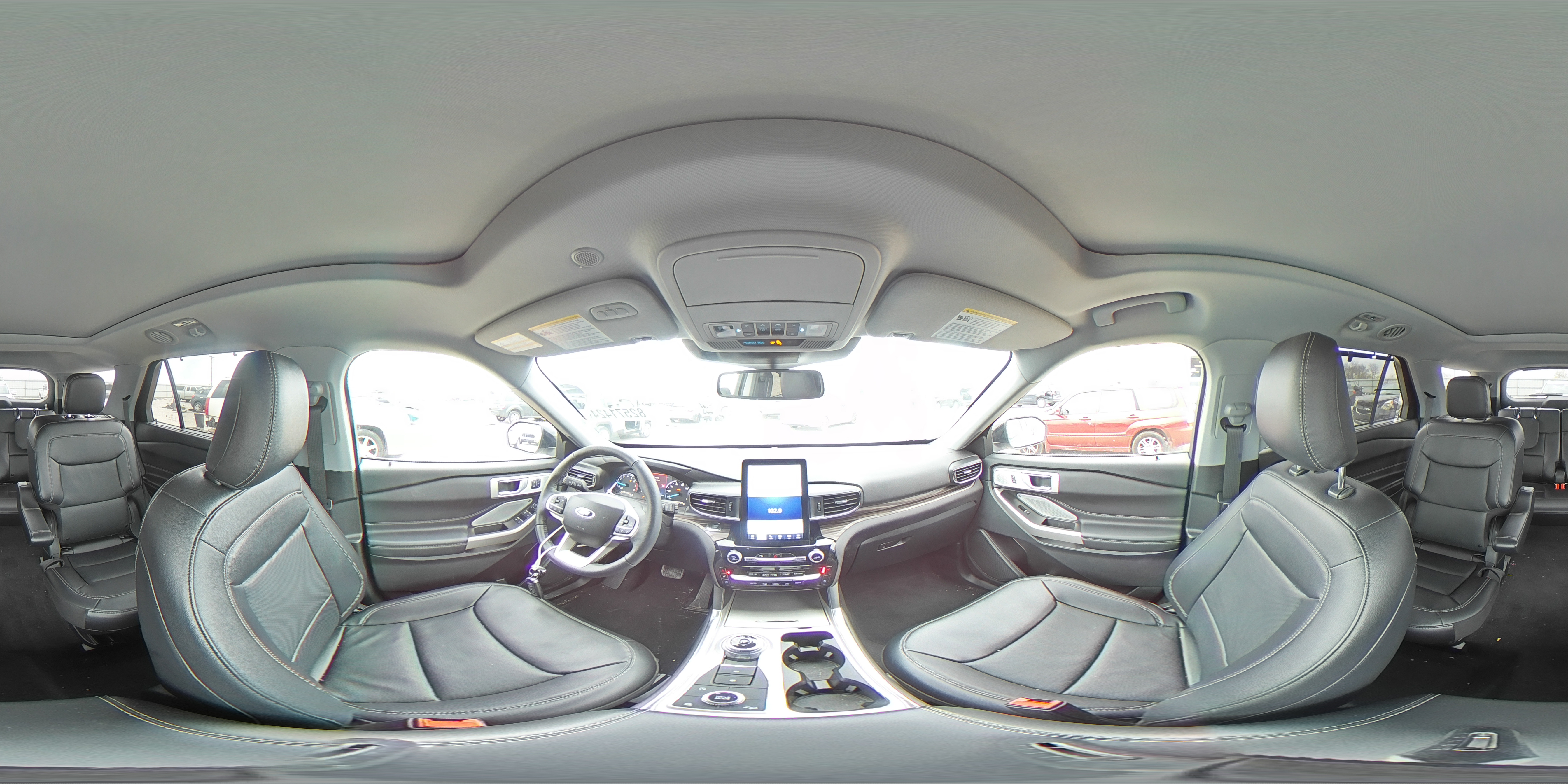 2023 Ford Explorer - Image 14