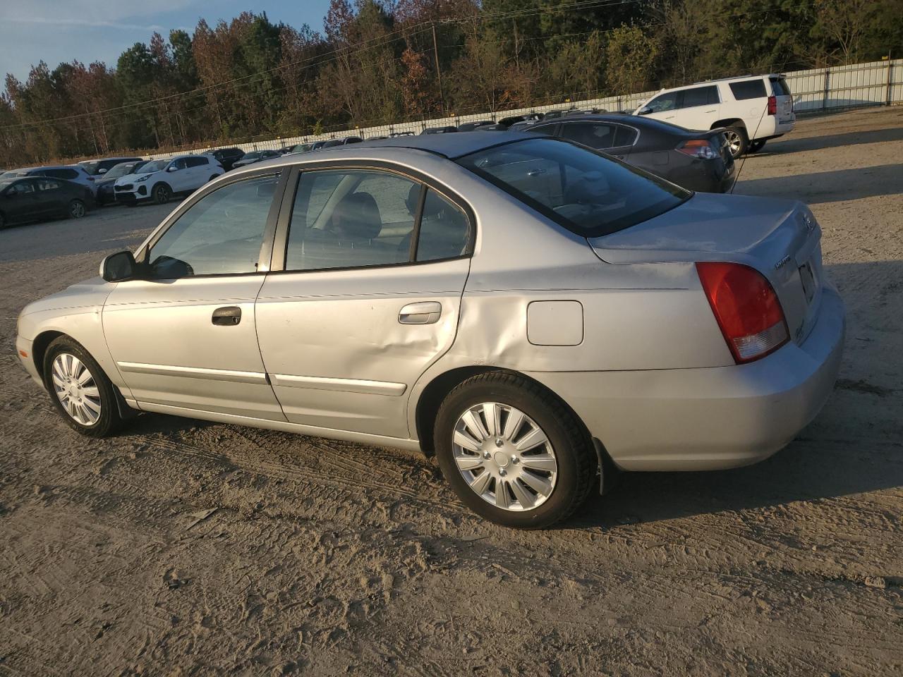 2003 Hyundai Elantra Gls VIN: KMHDN45D03U678570 Lot: 81039634