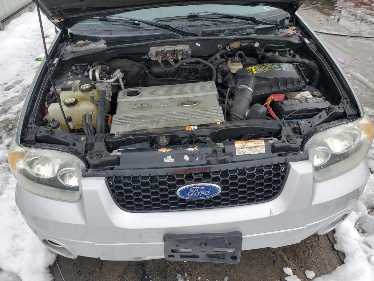 2007 Ford Escape - Image 12