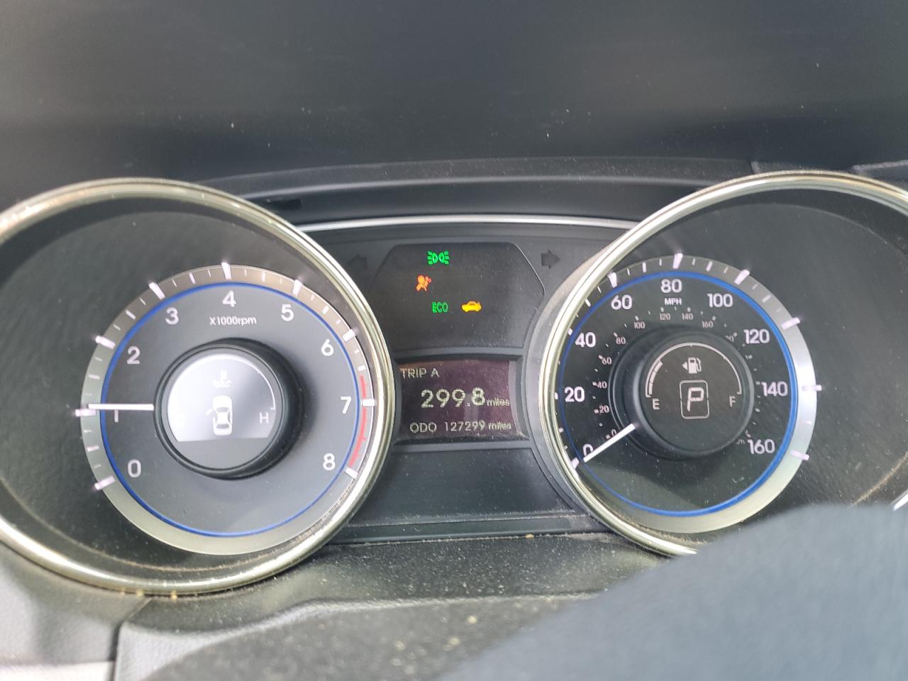 2011 Hyundai Sonata - Image 9
