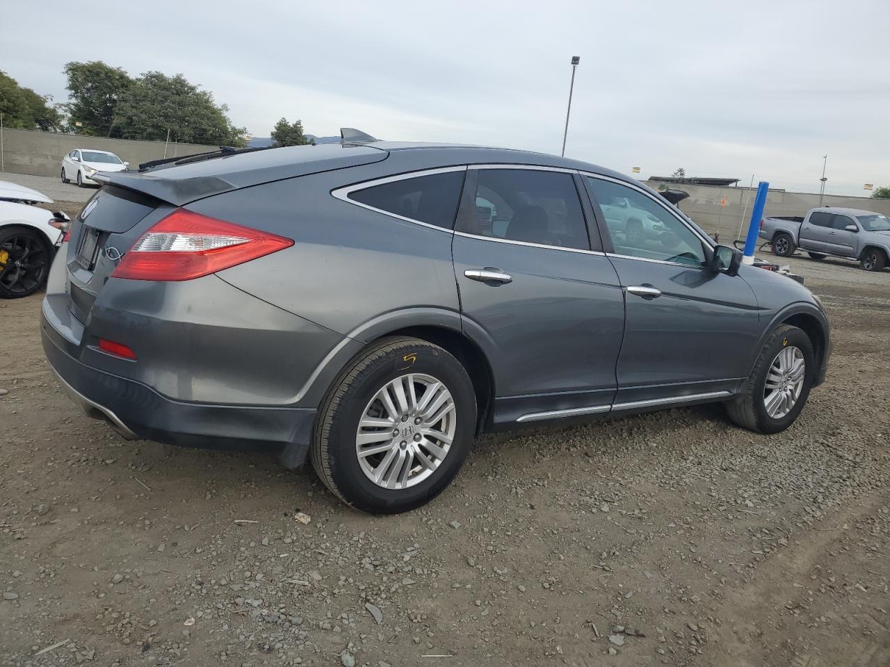 2013 Honda Crosstour - Image 3