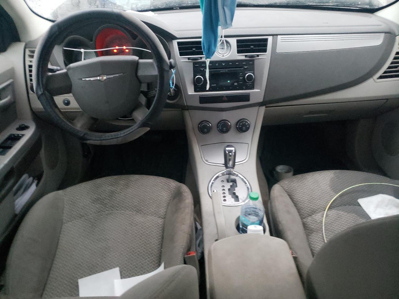 2008 Chrysler Sebring - Image 8