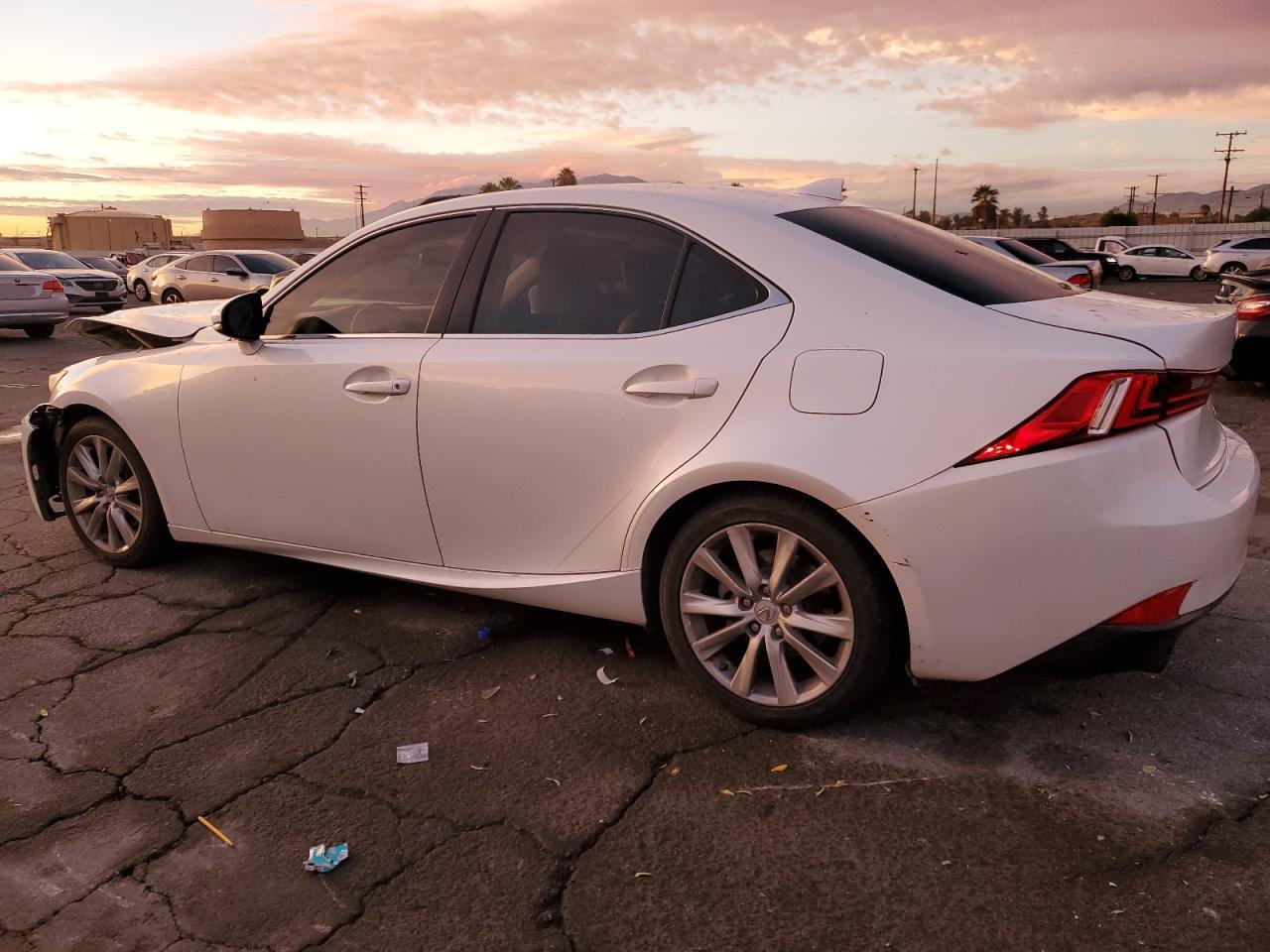 2014 Lexus IS - Image 2