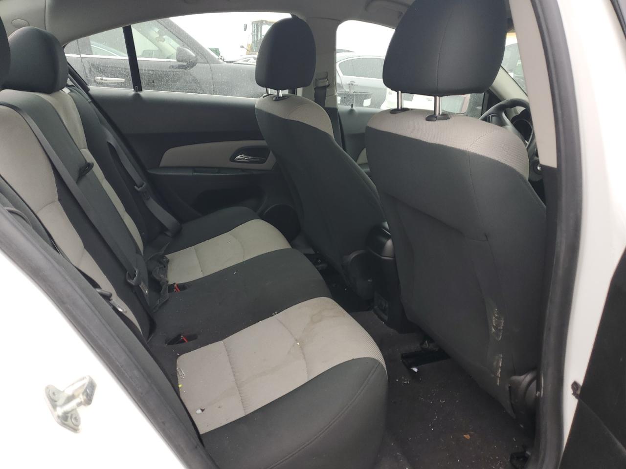 2012 Chevrolet Cruze - Image 10