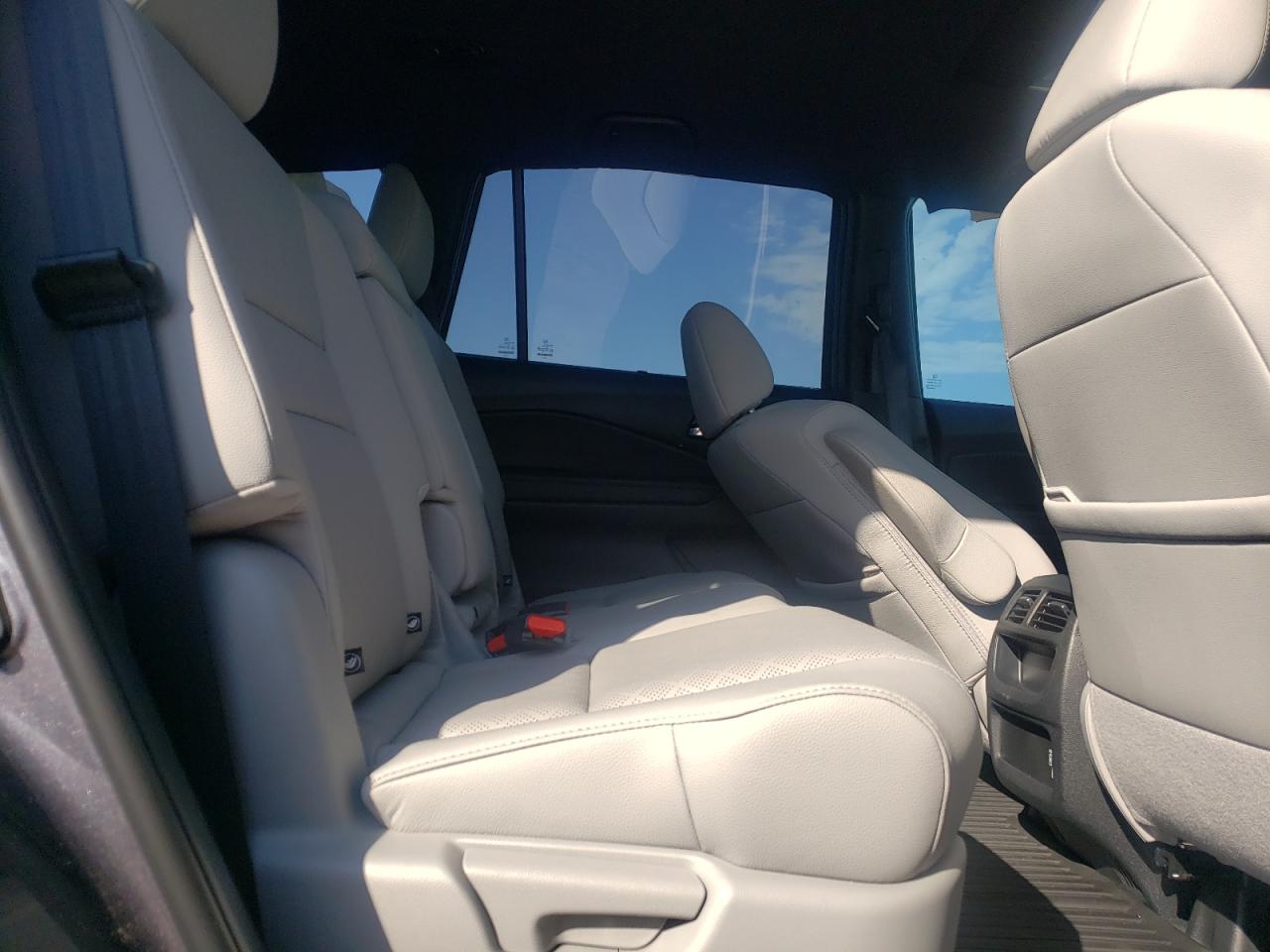 2021 Honda Passport - Image 11