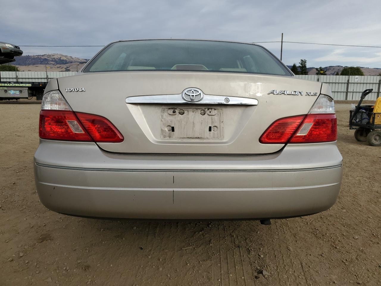 2004 Toyota Avalon Xl VIN: 4T1BF28B74U358442 Lot: 81814974