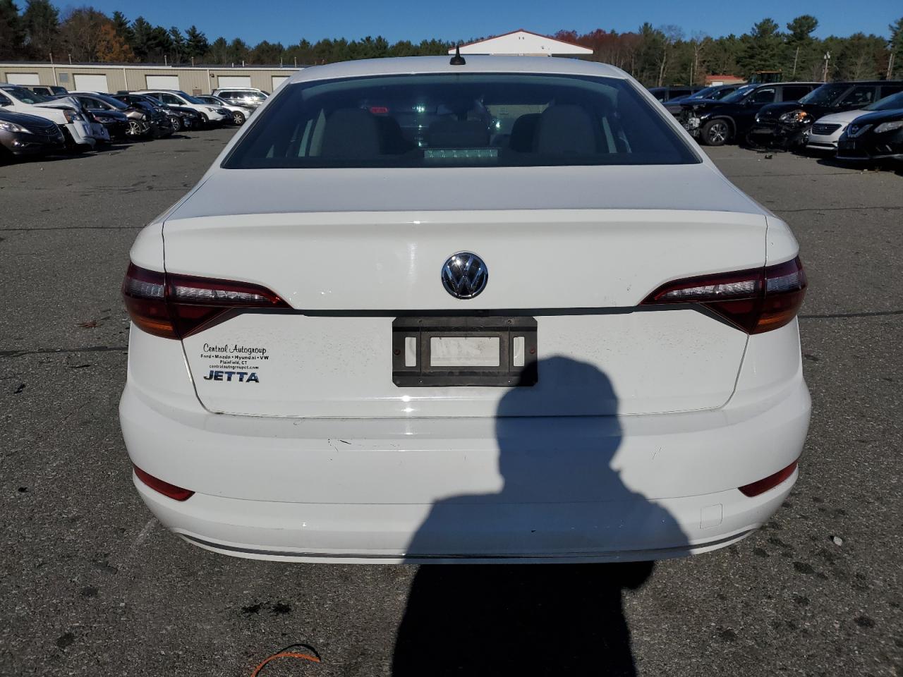 2019 Volkswagen Jetta - Image 6