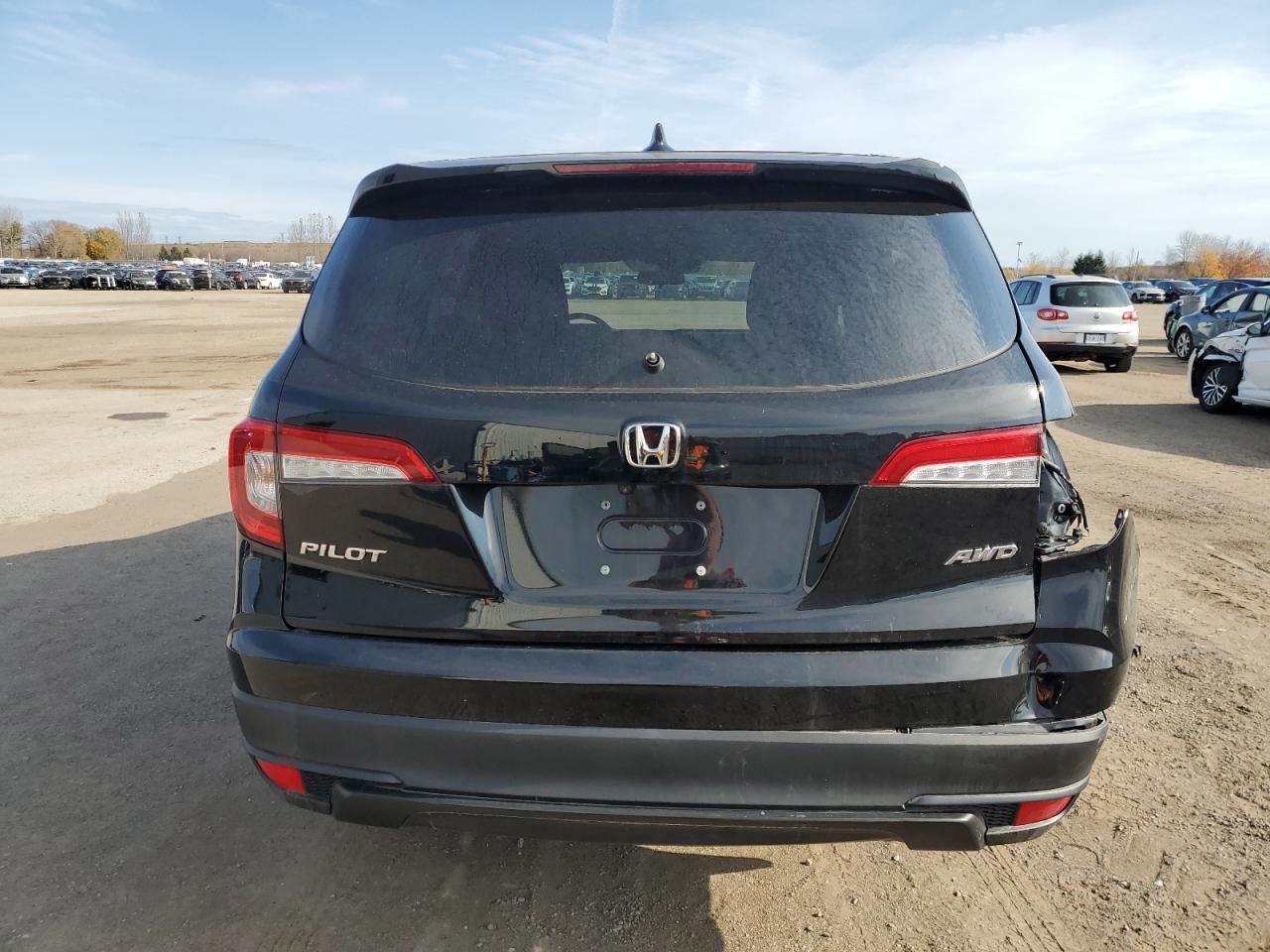 2021 Honda Pilot Lx VIN: 5FNYF6H10MB504153 Lot: 77746174