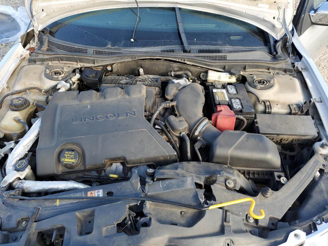 2010 Lincoln MKZ - Image 13