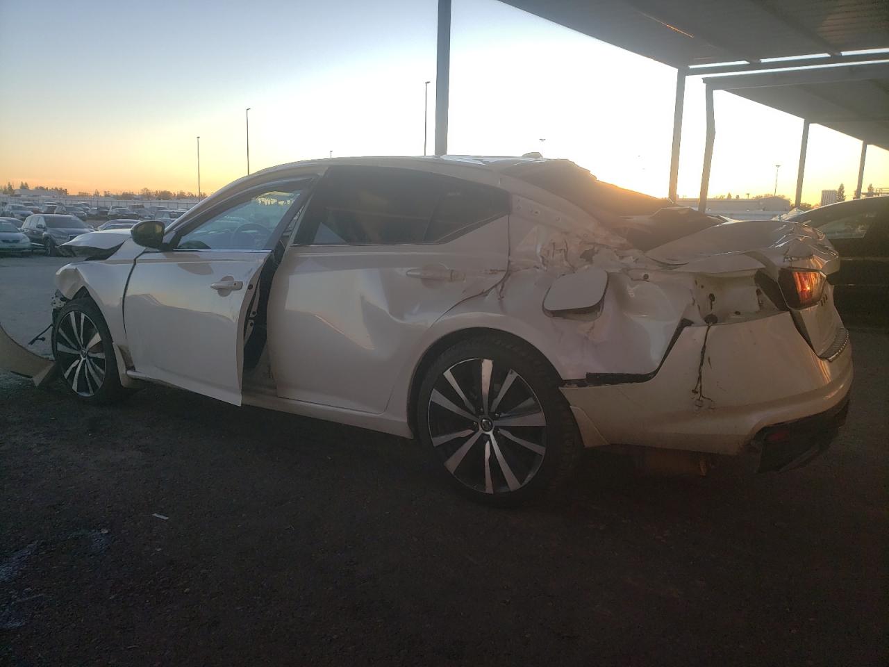 1N4BL4CV4KC255739 2019 NISSAN ALTIMA - Image 2