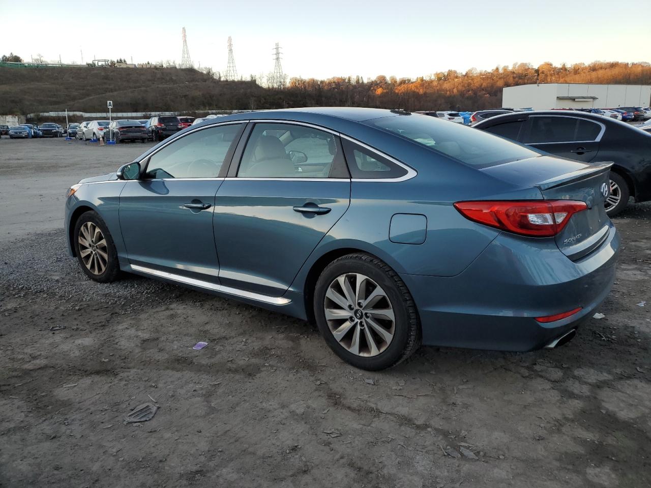 2015 Hyundai Sonata - Image 2