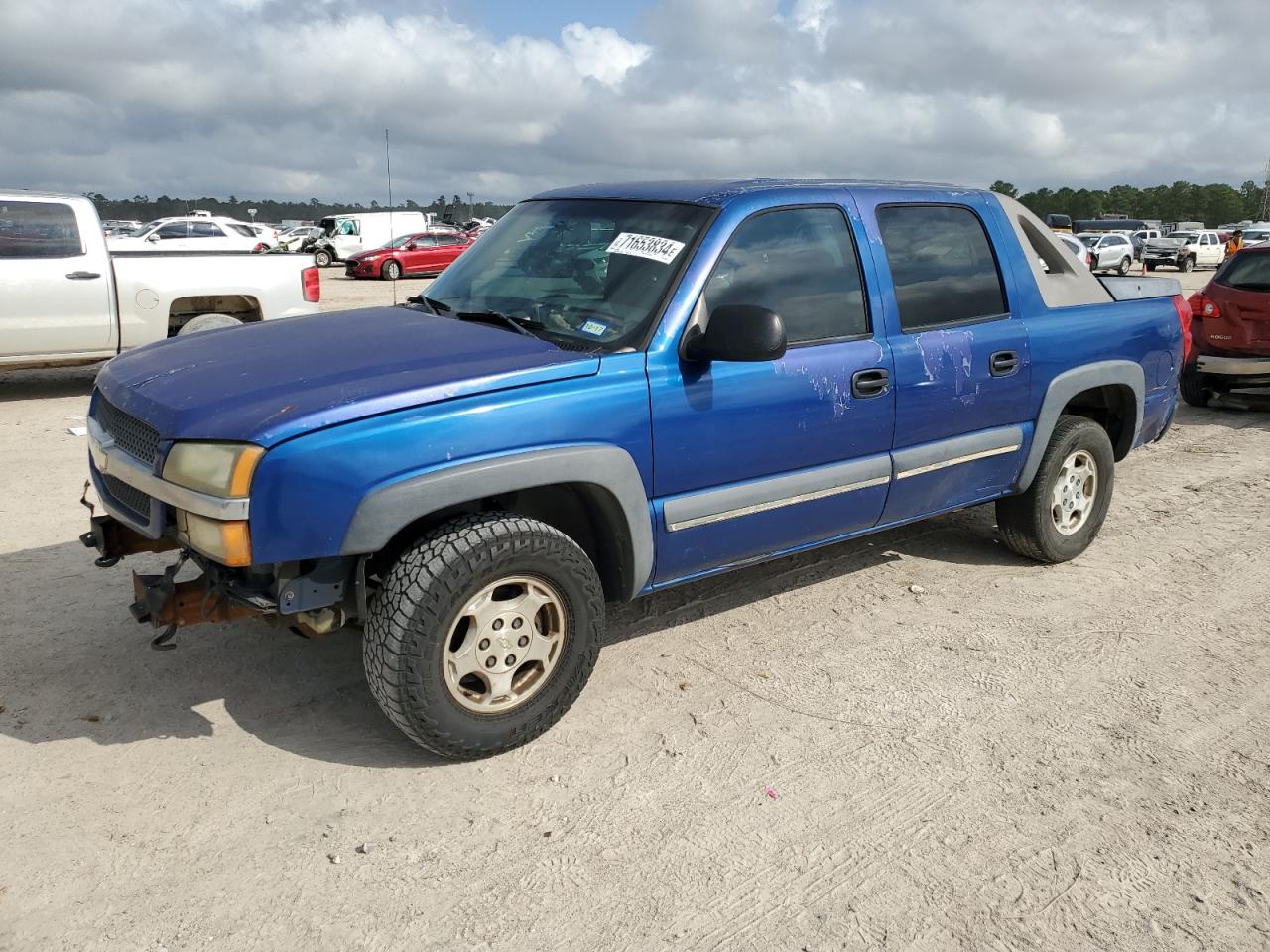 2003 Chevrolet Avalanche - Image 1