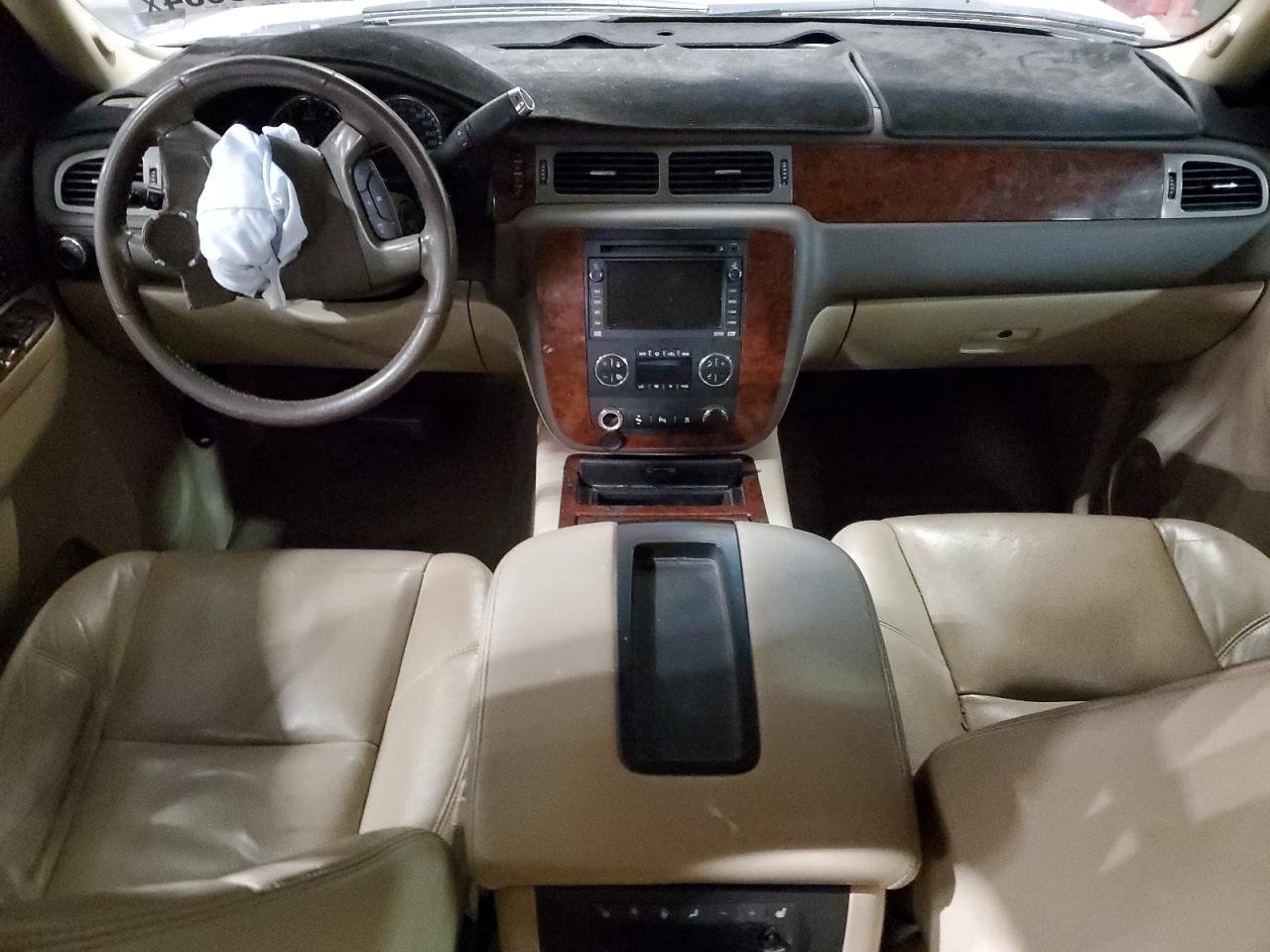 2010 Chevrolet Tahoe - Image 8