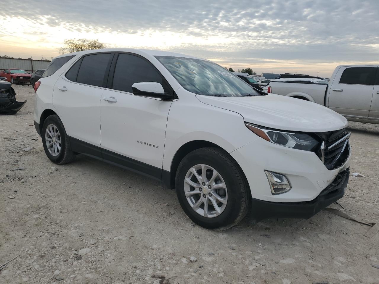 2020 Chevrolet Equinox - Image 4