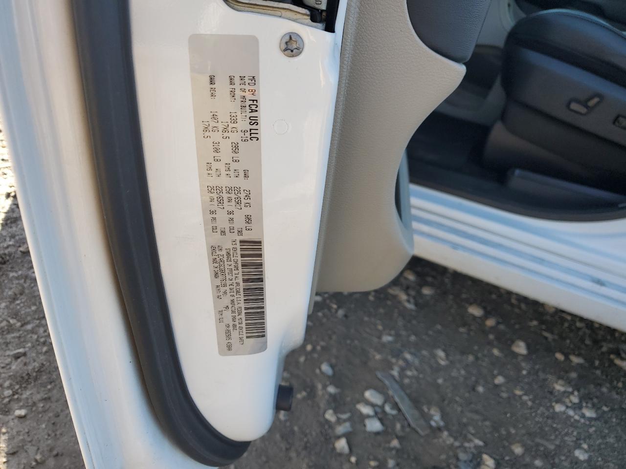 2019 Dodge Caravan - Image 13