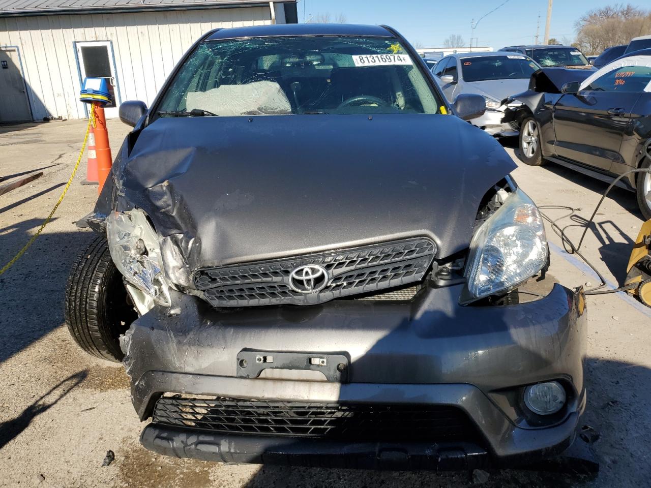 2006 Toyota Corolla Matrix Base VIN: 2T1LR30E66C562743 Lot: 81316974