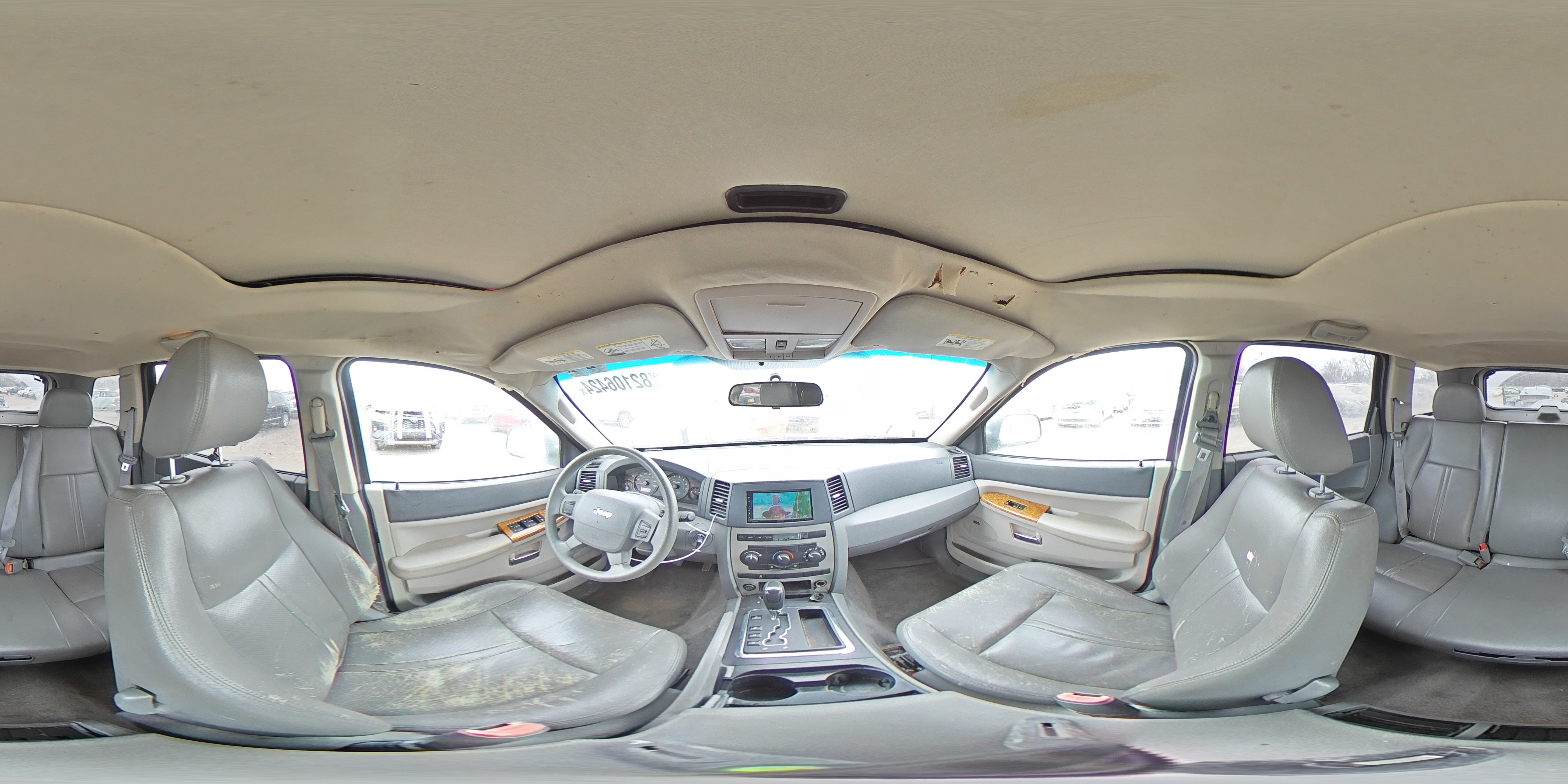 2006 Jeep Grand Cherokee - Image 14