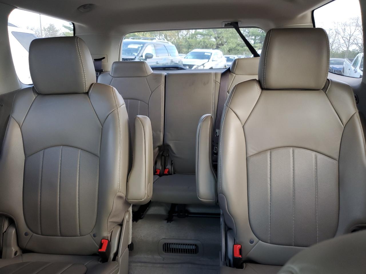 2015 GMC Acadia - Image 10