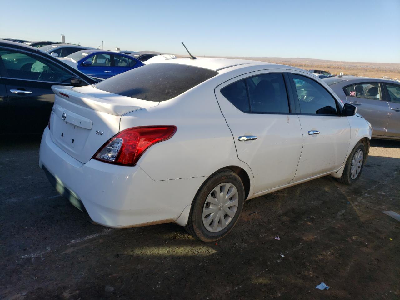 2017 Nissan Versa - Image 3