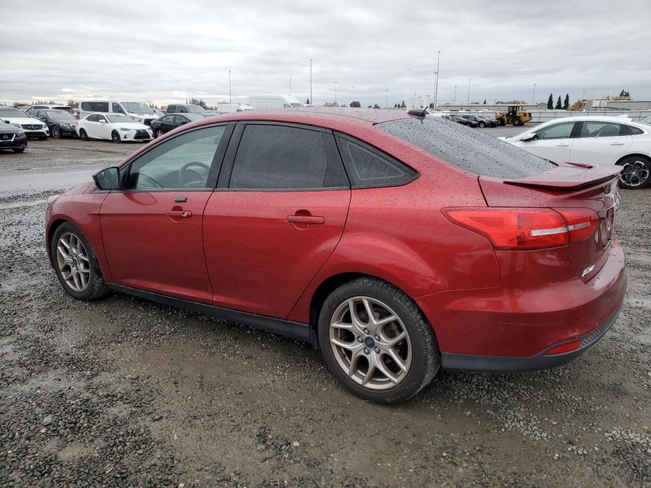 VIN 1FADP3F28FL292811 2015 FORD FOCUS no.2