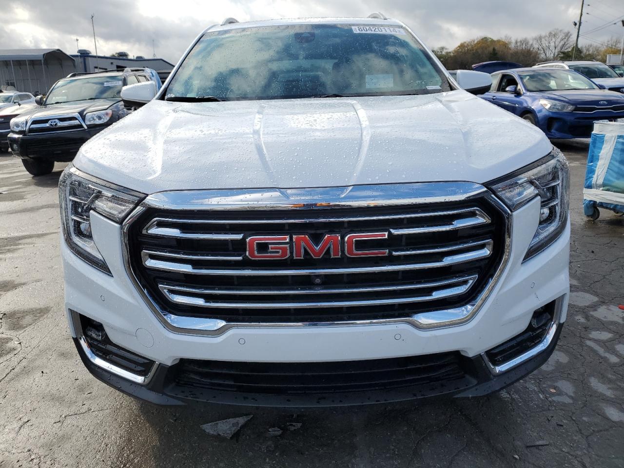 2022 GMC Terrain - Image 5