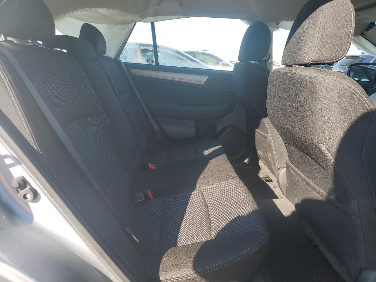 2019 Subaru Outback - Image 10
