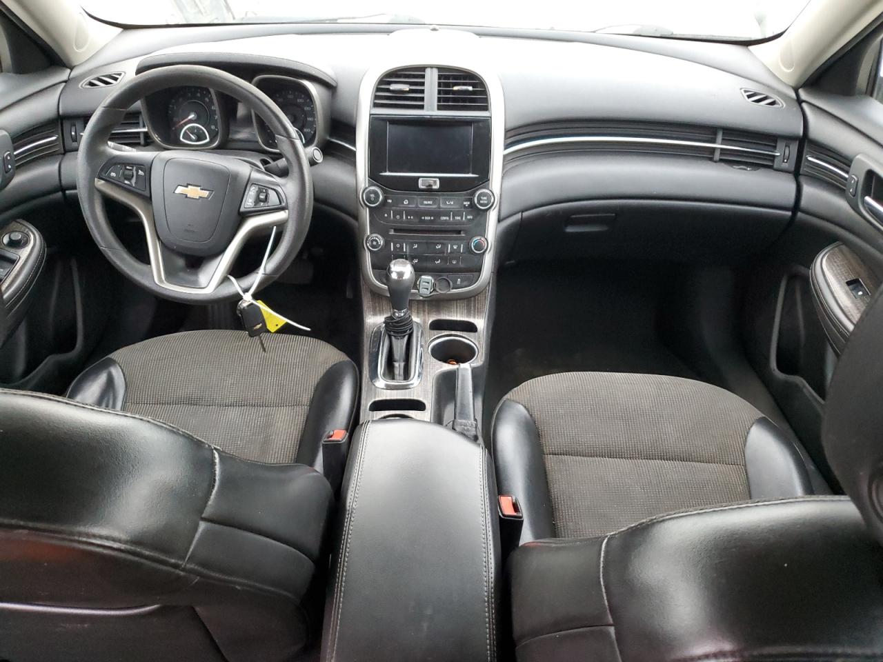 2016 Chevrolet Malibu - Image 8