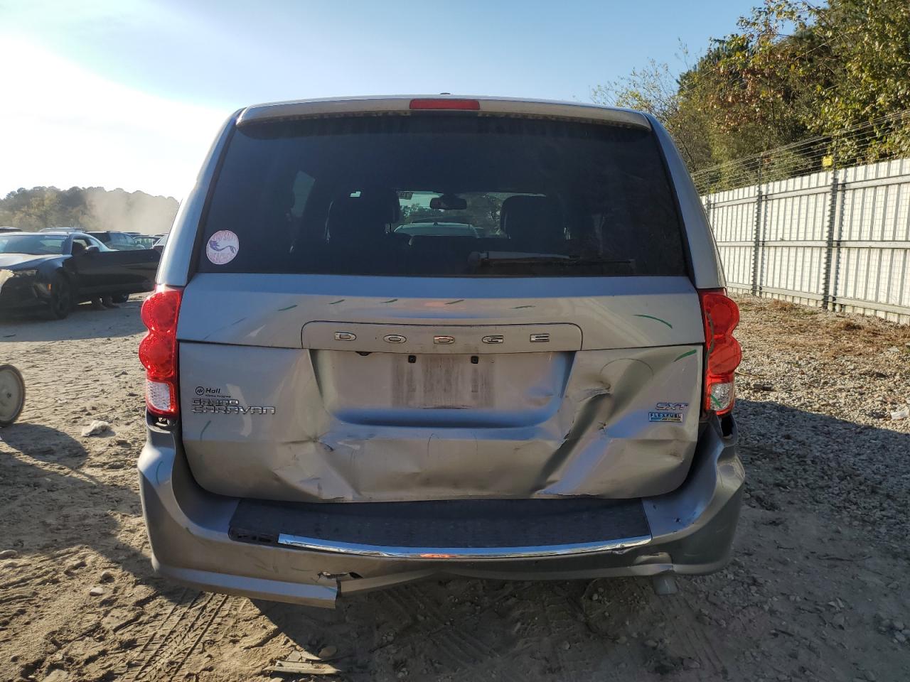2019 Dodge Caravan - Image 6