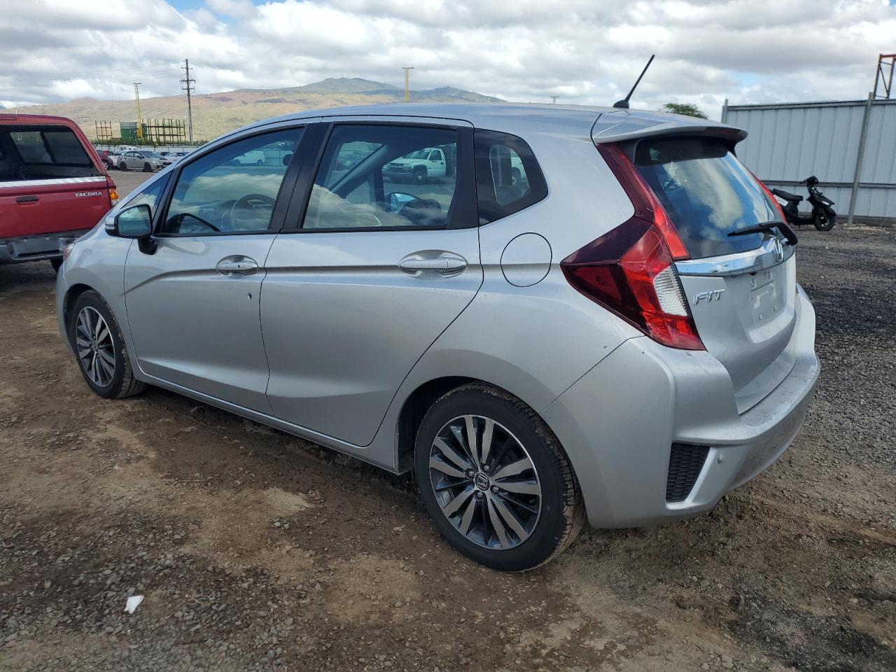 VIN 3HGGK5H81FM778623 2015 HONDA FIT no.2