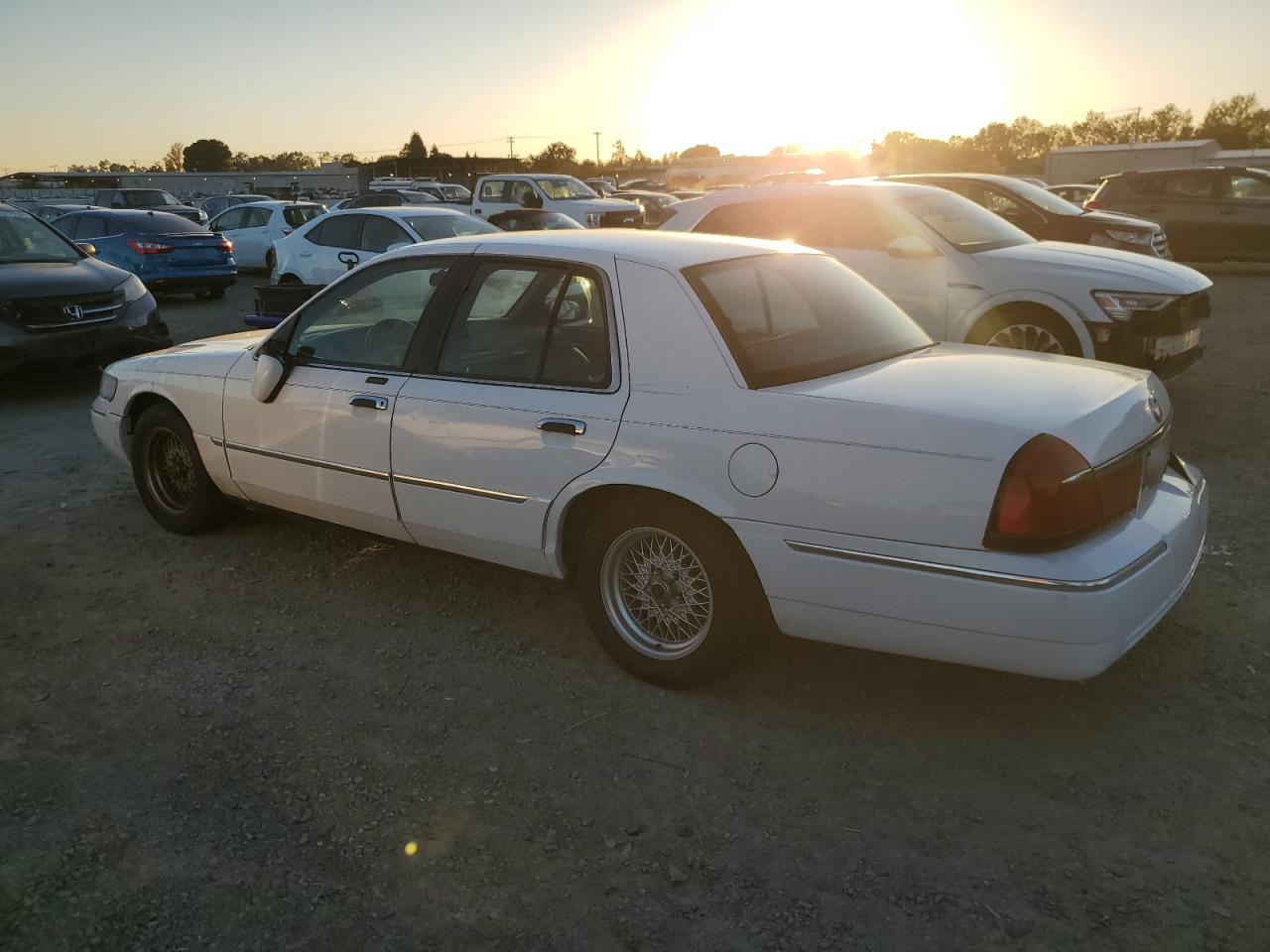 1999 Mercury Grand Marquis Ls VIN: 2MEFM75W1XX642371 Lot: 79924294