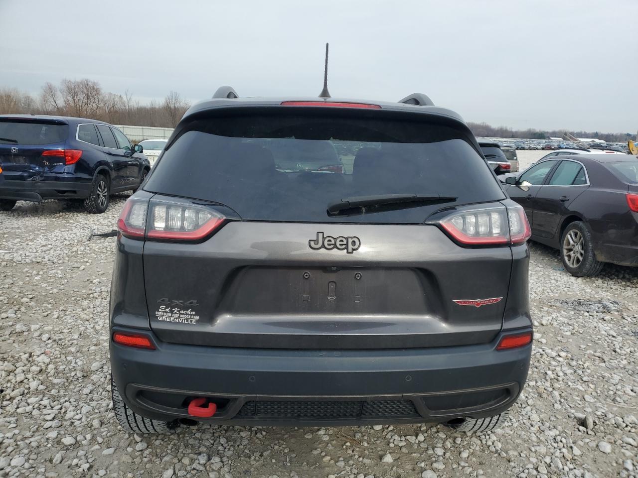 2019 Jeep Cherokee - Image 6