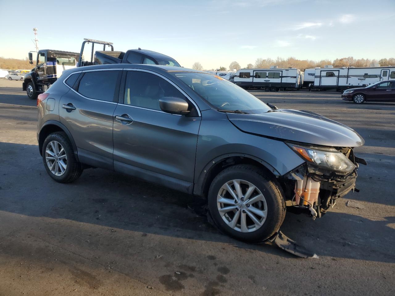 2017 Nissan Rogue - Image 4