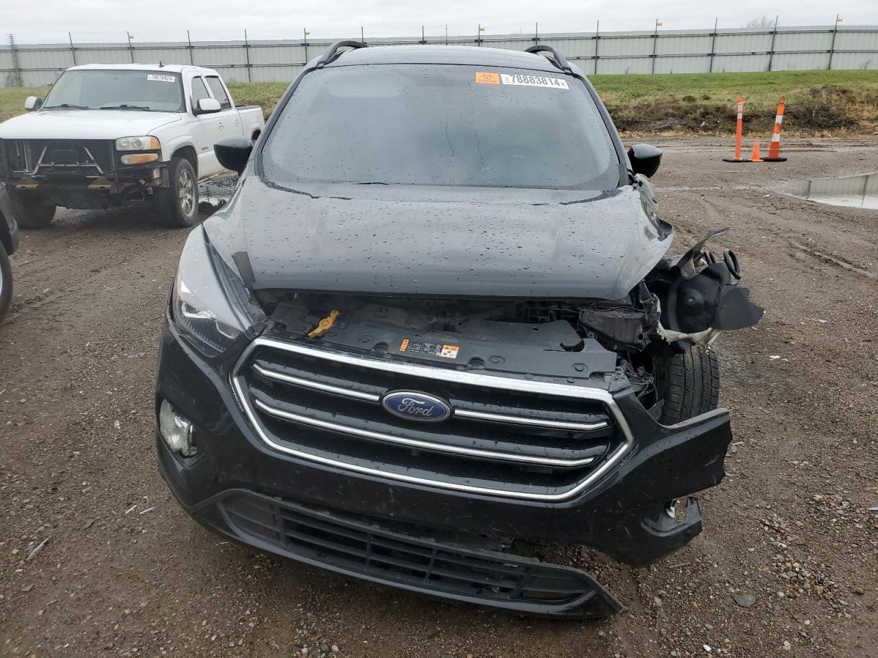 VIN 1FMCU0HD8JUC69488 2018 FORD ESCAPE no.5