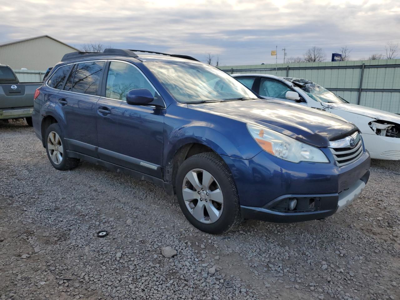2010 Subaru Outback - Image 4