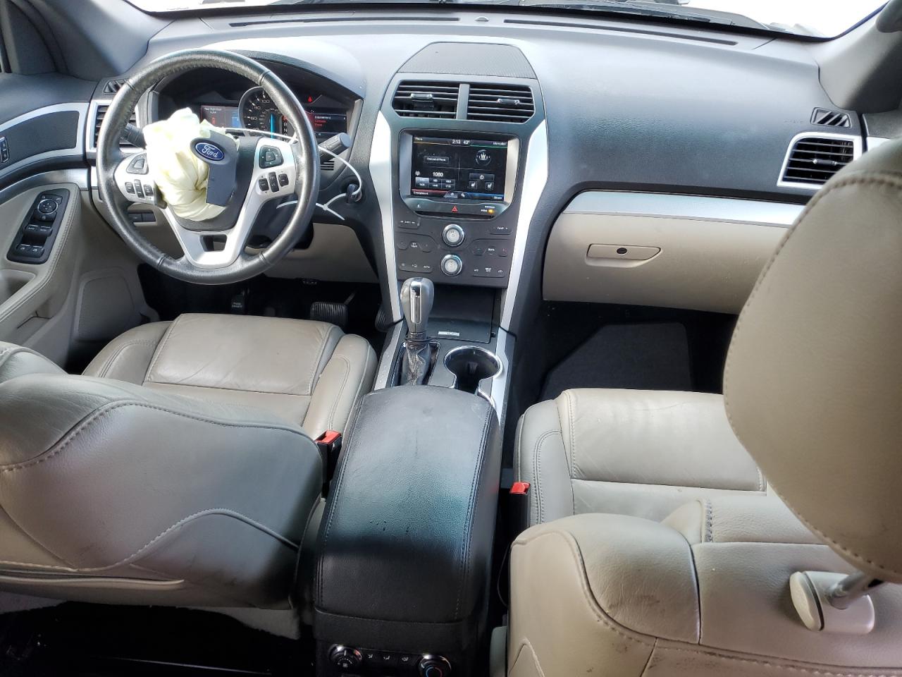 2014 Ford Explorer - Image 8