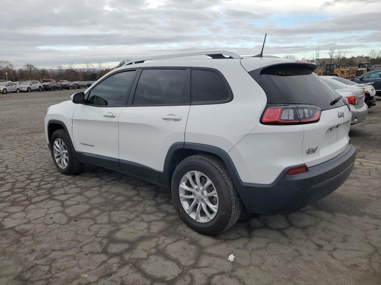 2020 Jeep Grand Cherokee - Image 2