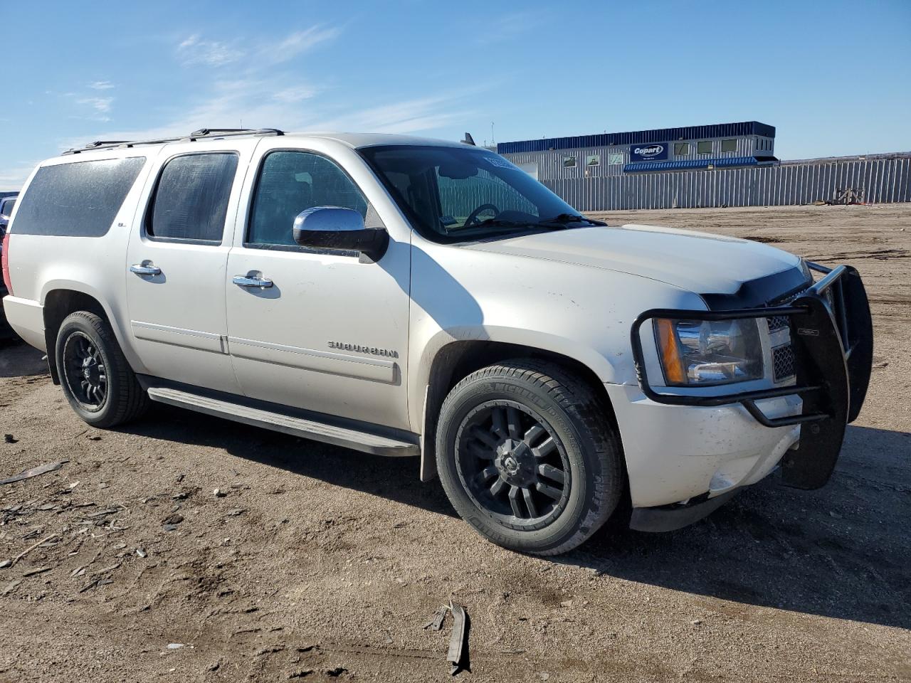 2014 Chevrolet Suburban - Image 4