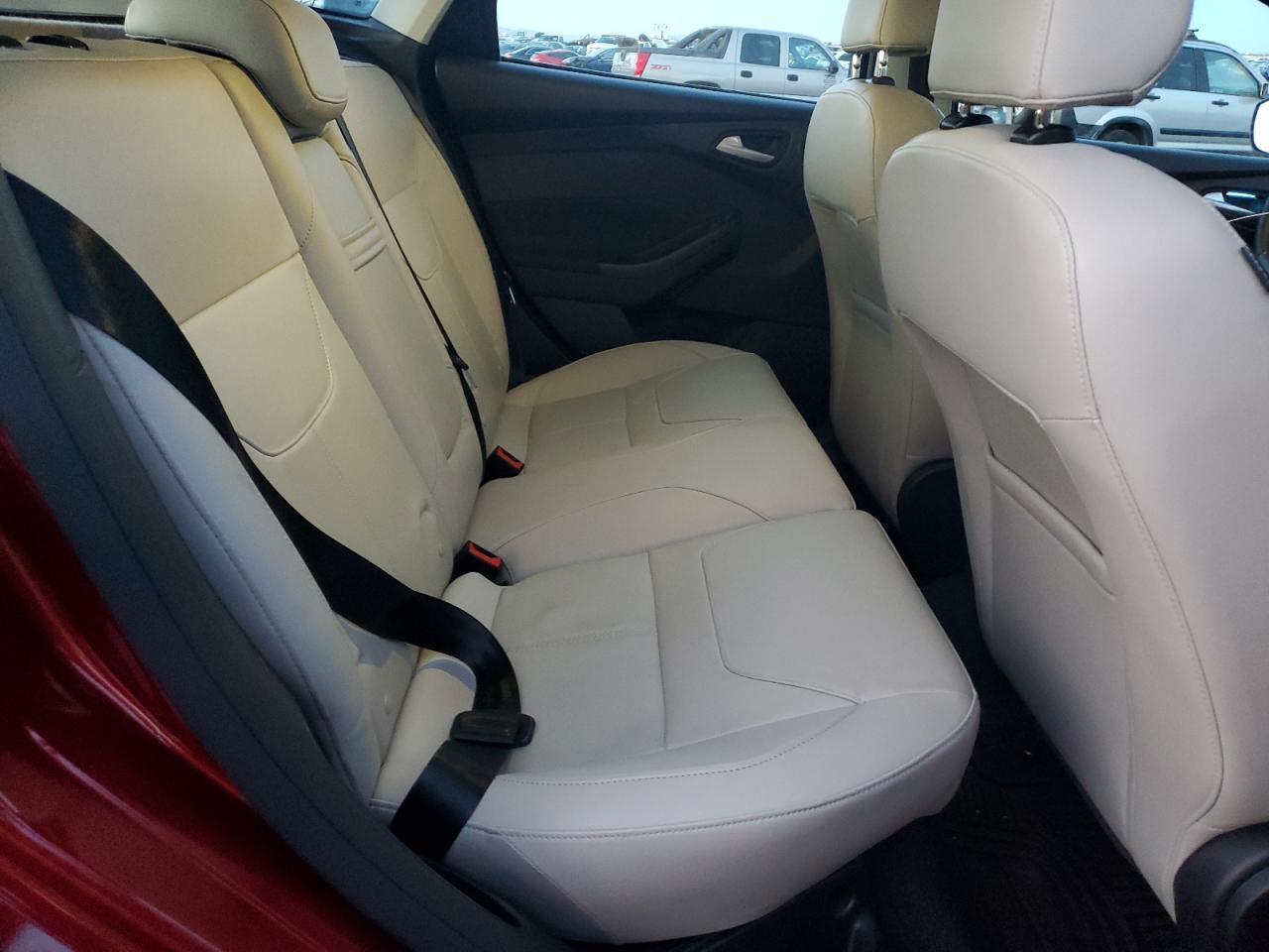 2015 Ford Focus - Image 10