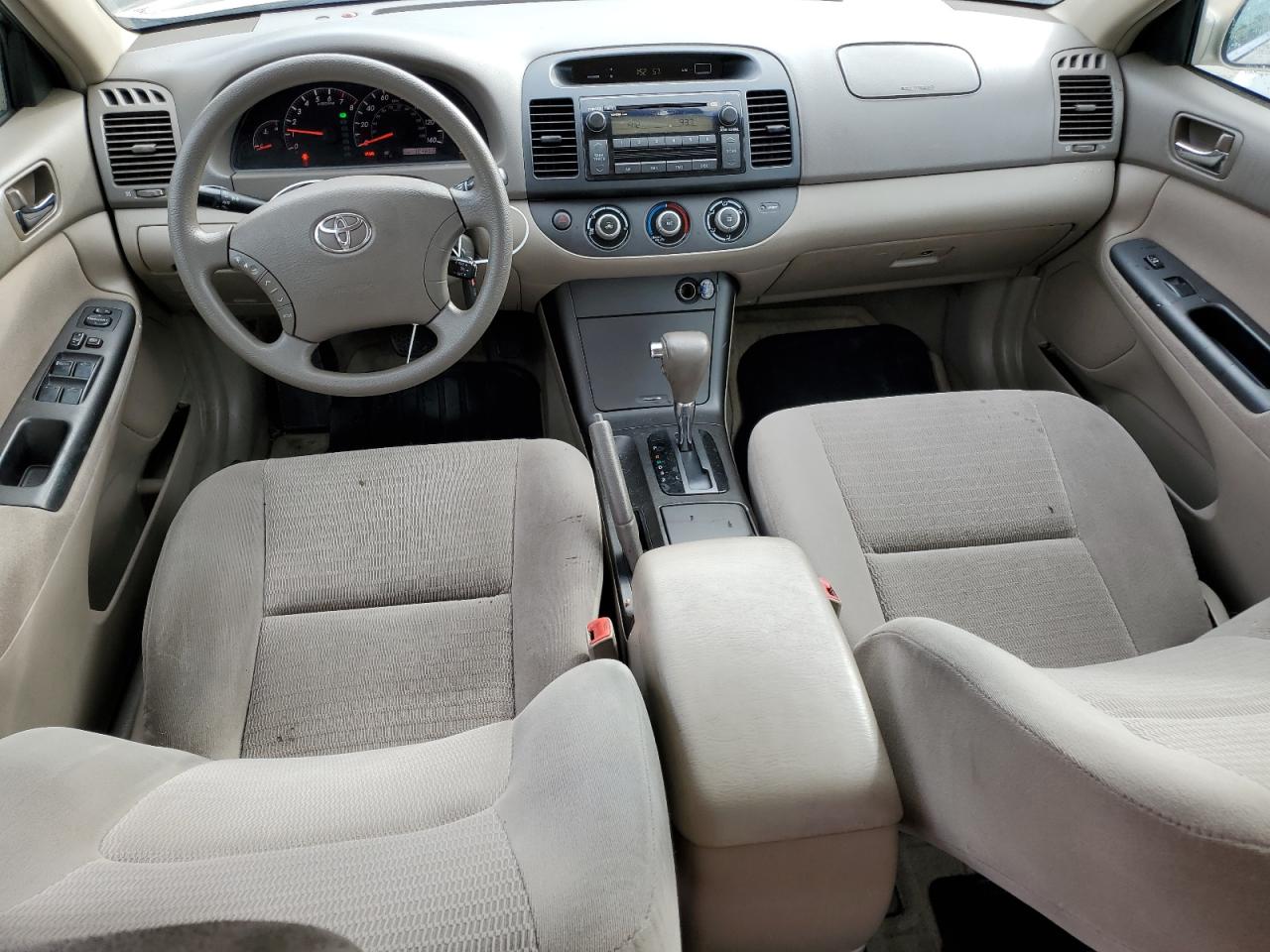 2005 Toyota Camry - Image 8