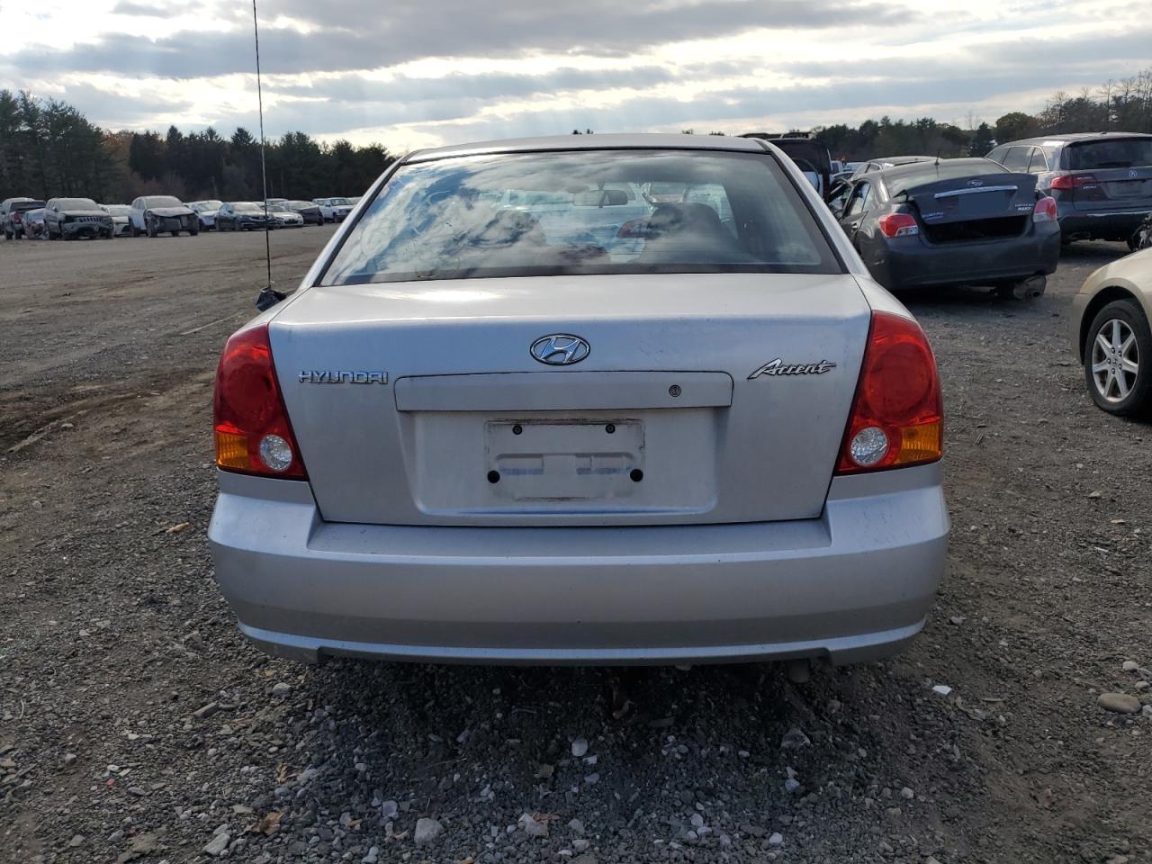 2005 Hyundai Accent Gl VIN: KMHCG45C05U618580 Lot: 79239064