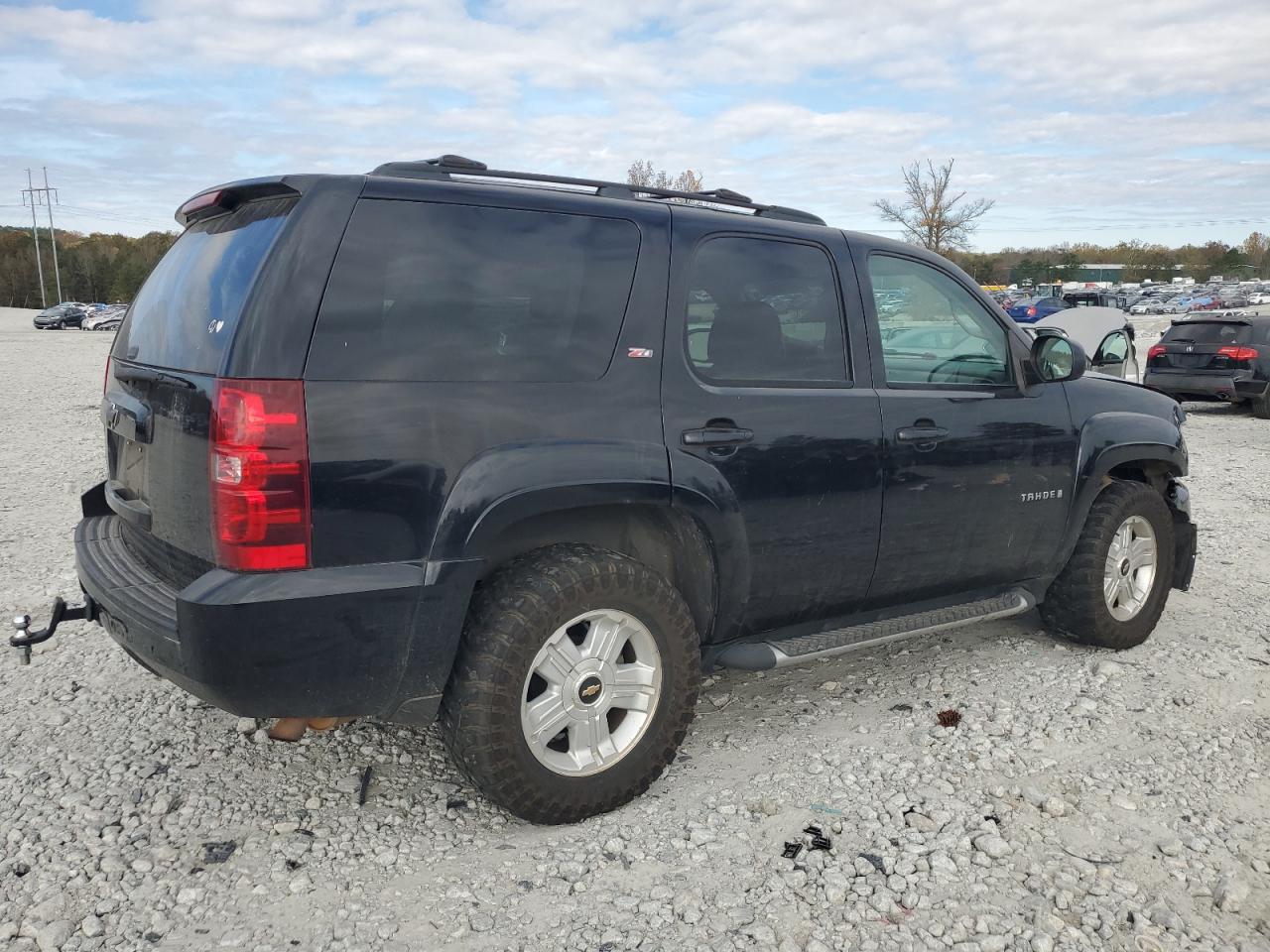 2009 Chevrolet Tahoe - Image 3