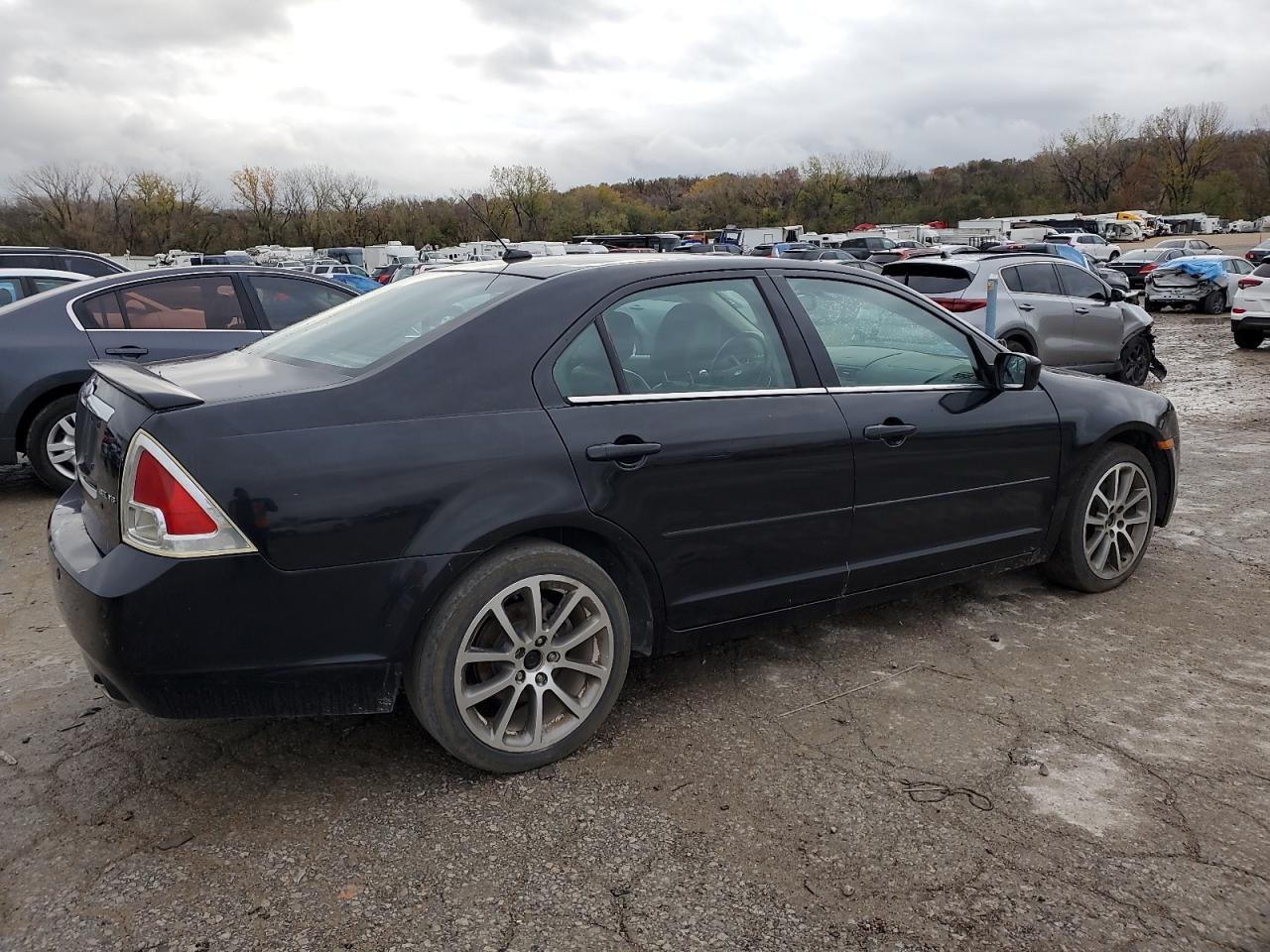 2009 Ford Fusion - Image 3
