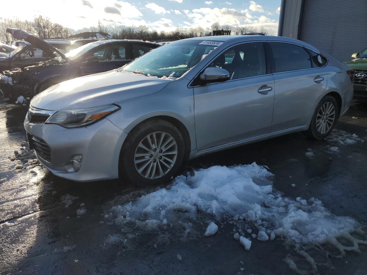 2013 TOYOTA AVALON