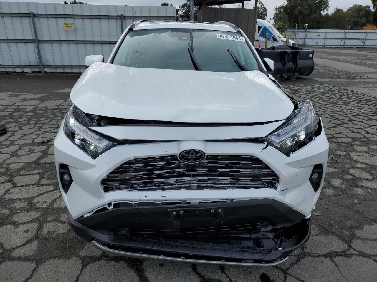 2023 Toyota RAV 4 - Image 5
