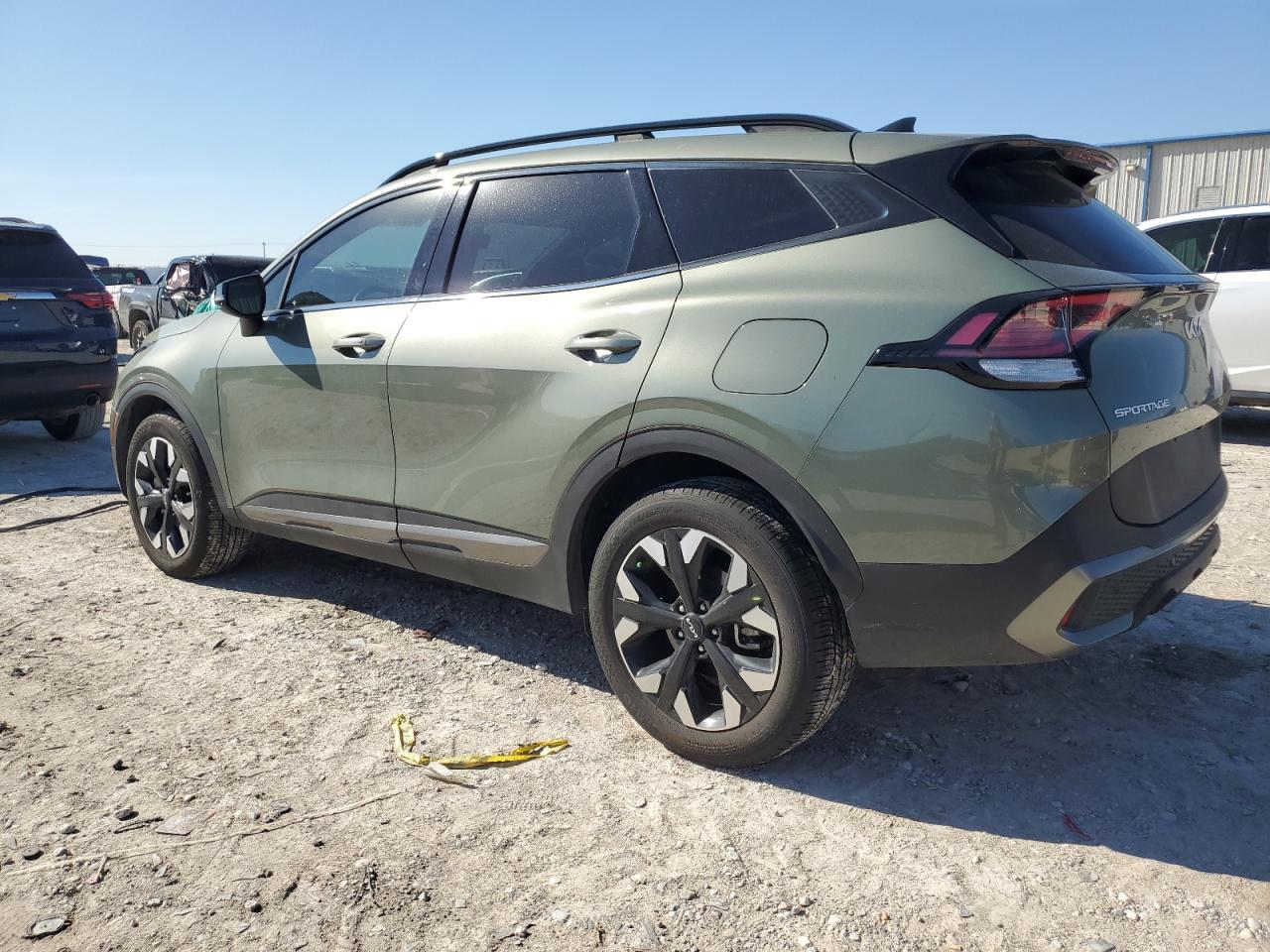 2023 Kia Sportage - Image 2