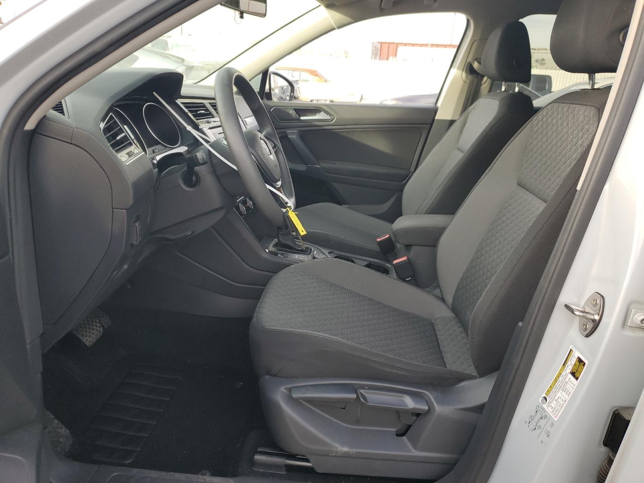2018 Volkswagen Tiguan - Image 7