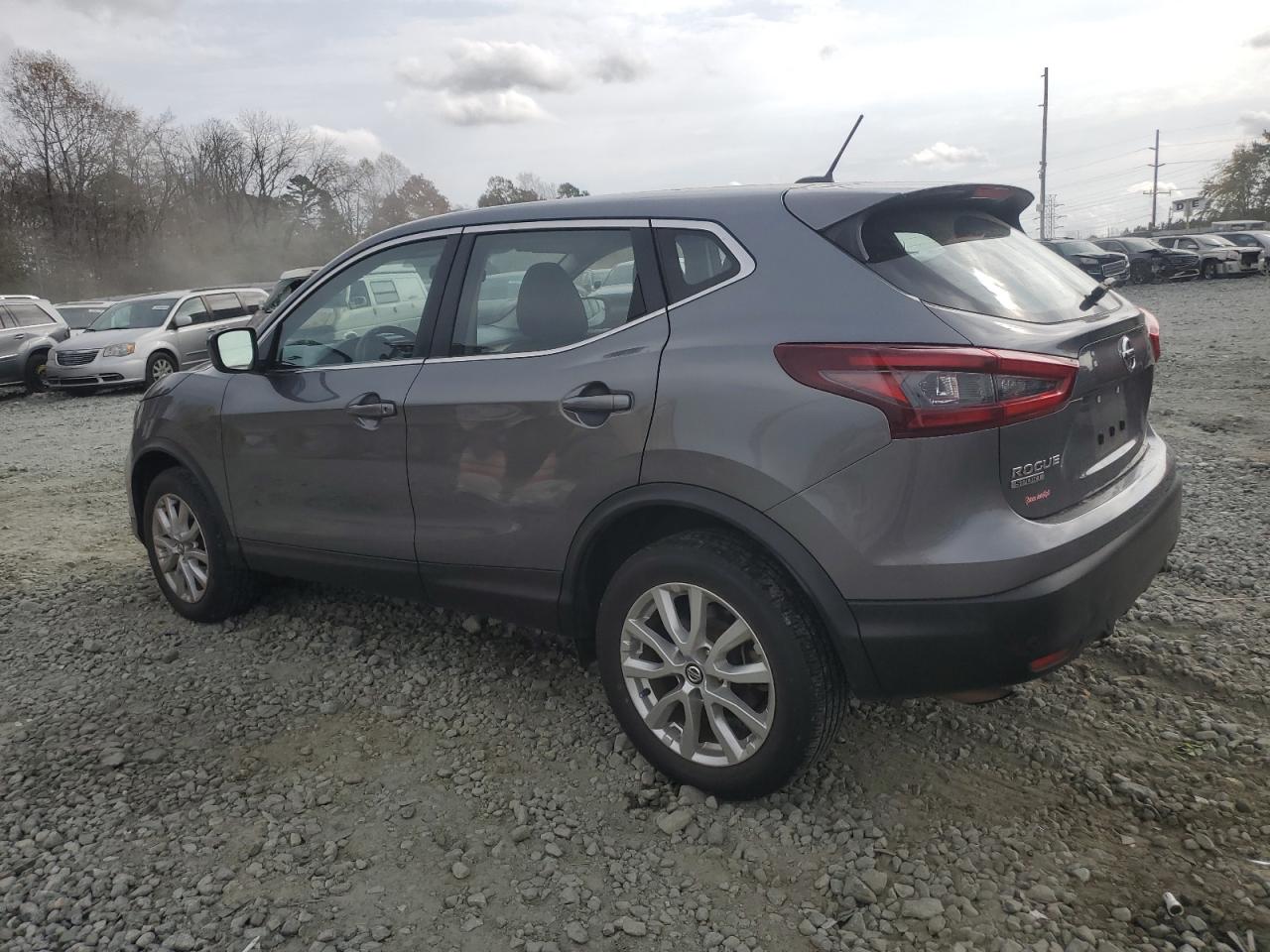 2021 Nissan Rogue - Image 2