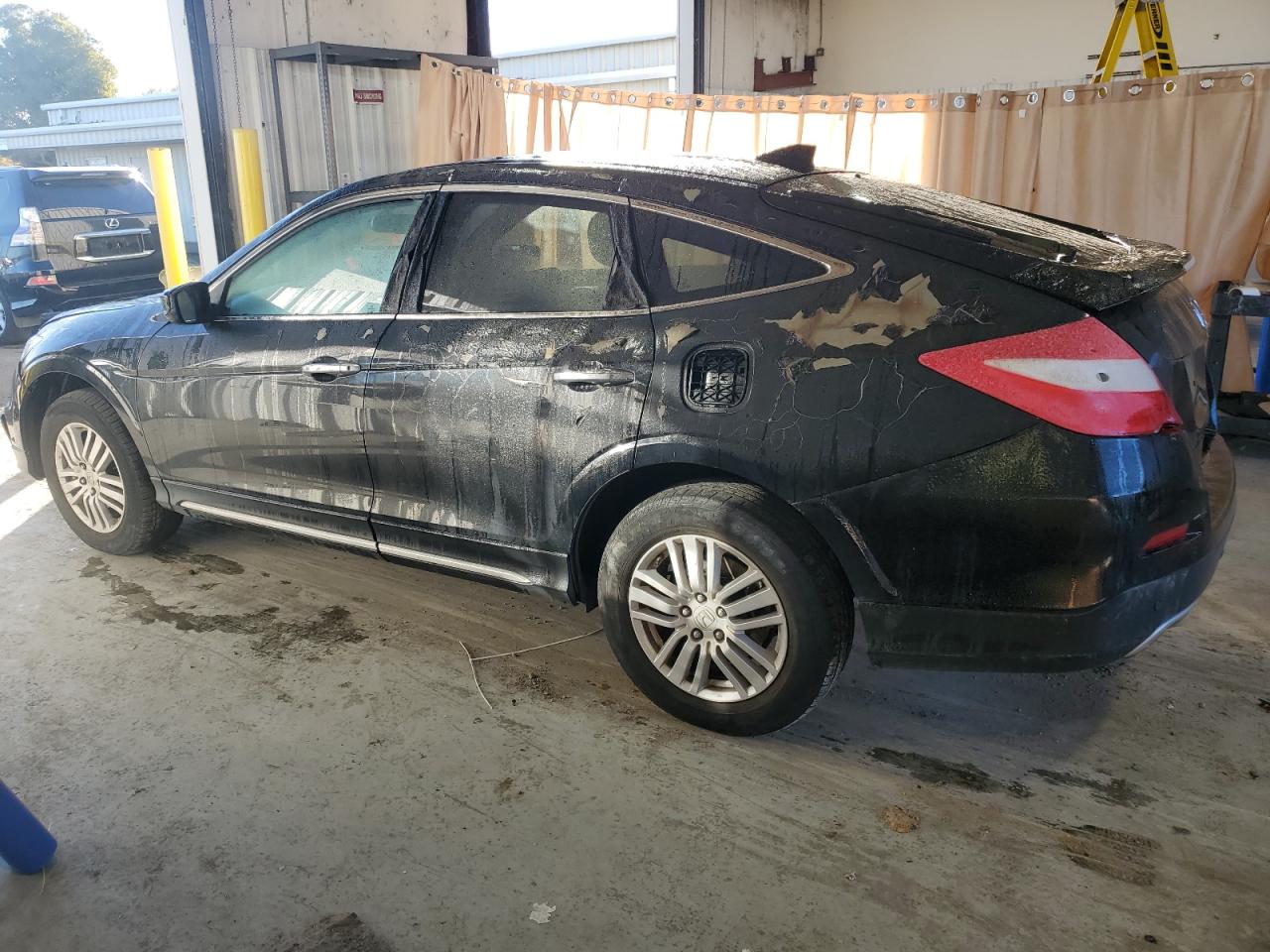 VIN 5J6TF3H32DL004156 2013 HONDA CROSSTOUR no.2