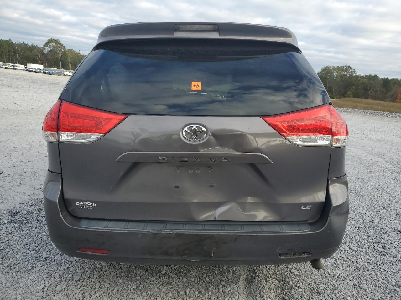 2013 Toyota Sienna - Image 6