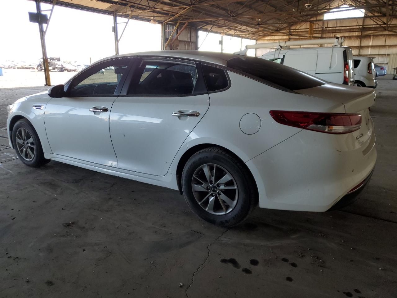 2018 Kia Optima - Image 2